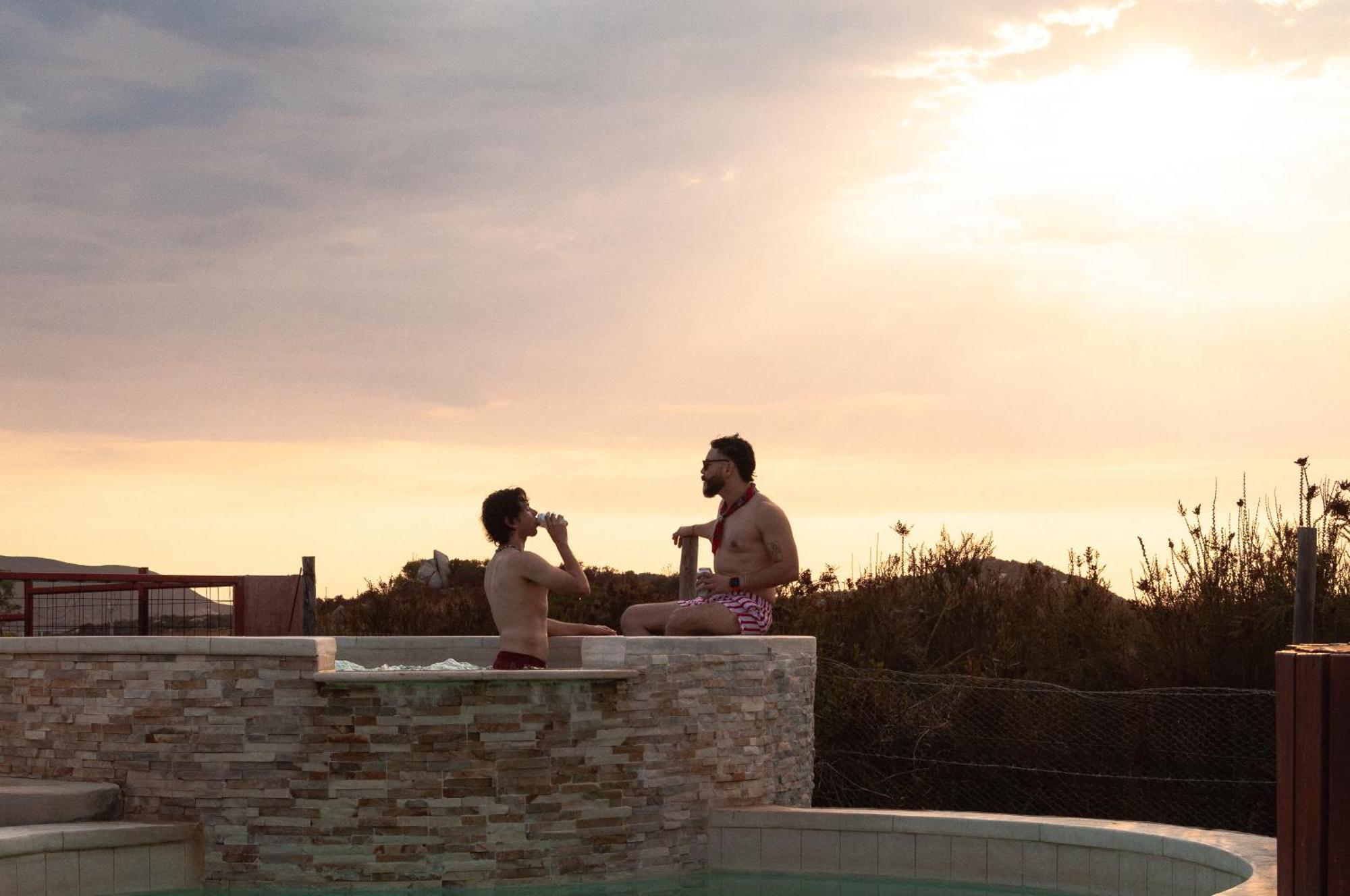 Glamping Valle De Guadalupe With Private Bathrooms By Yuma